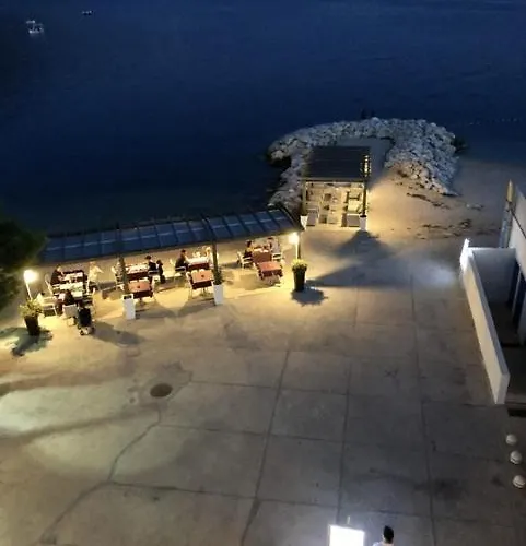 Lux Dado דירה איגריין